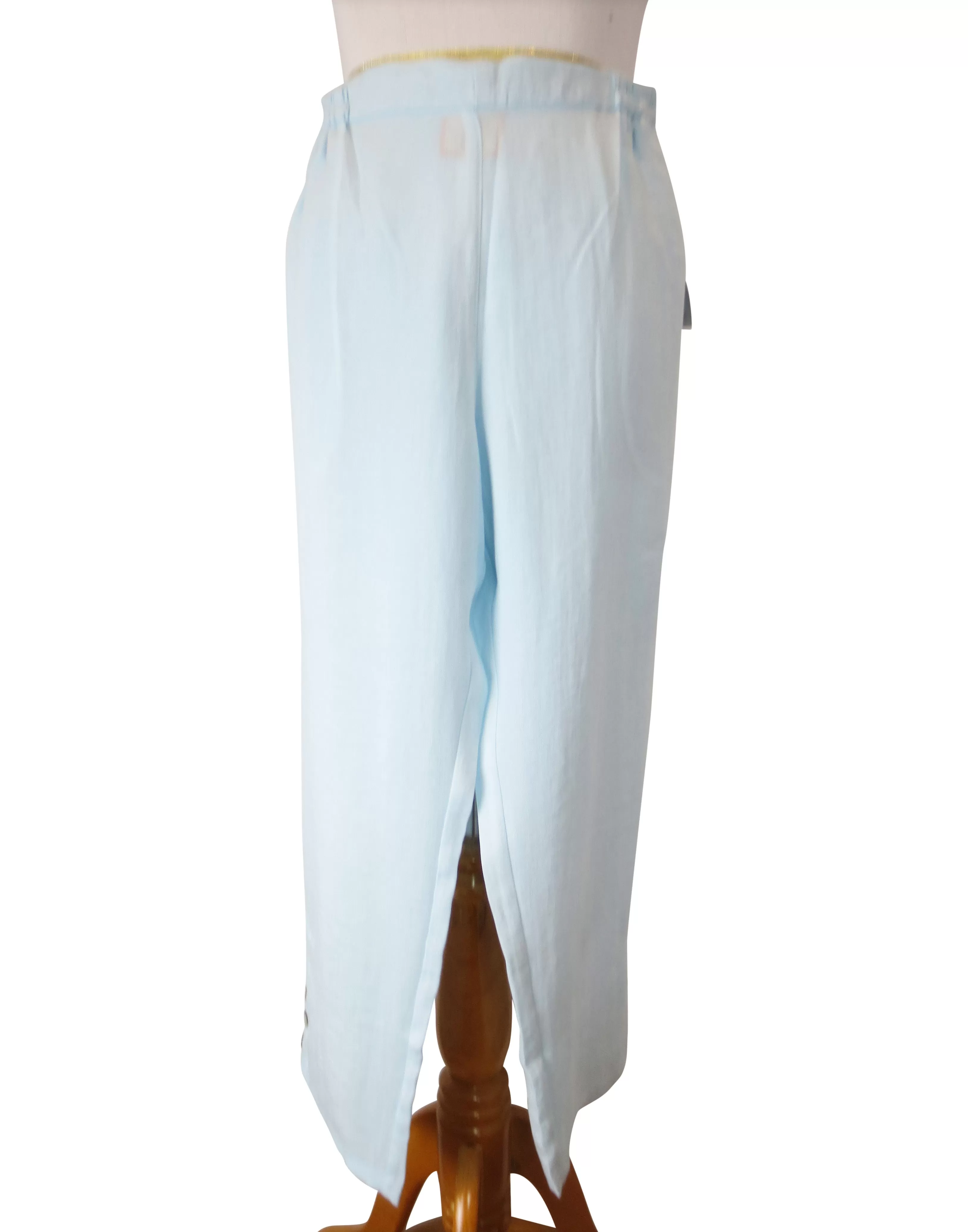 AAPT15 - Crop Linen Pant with Button Details