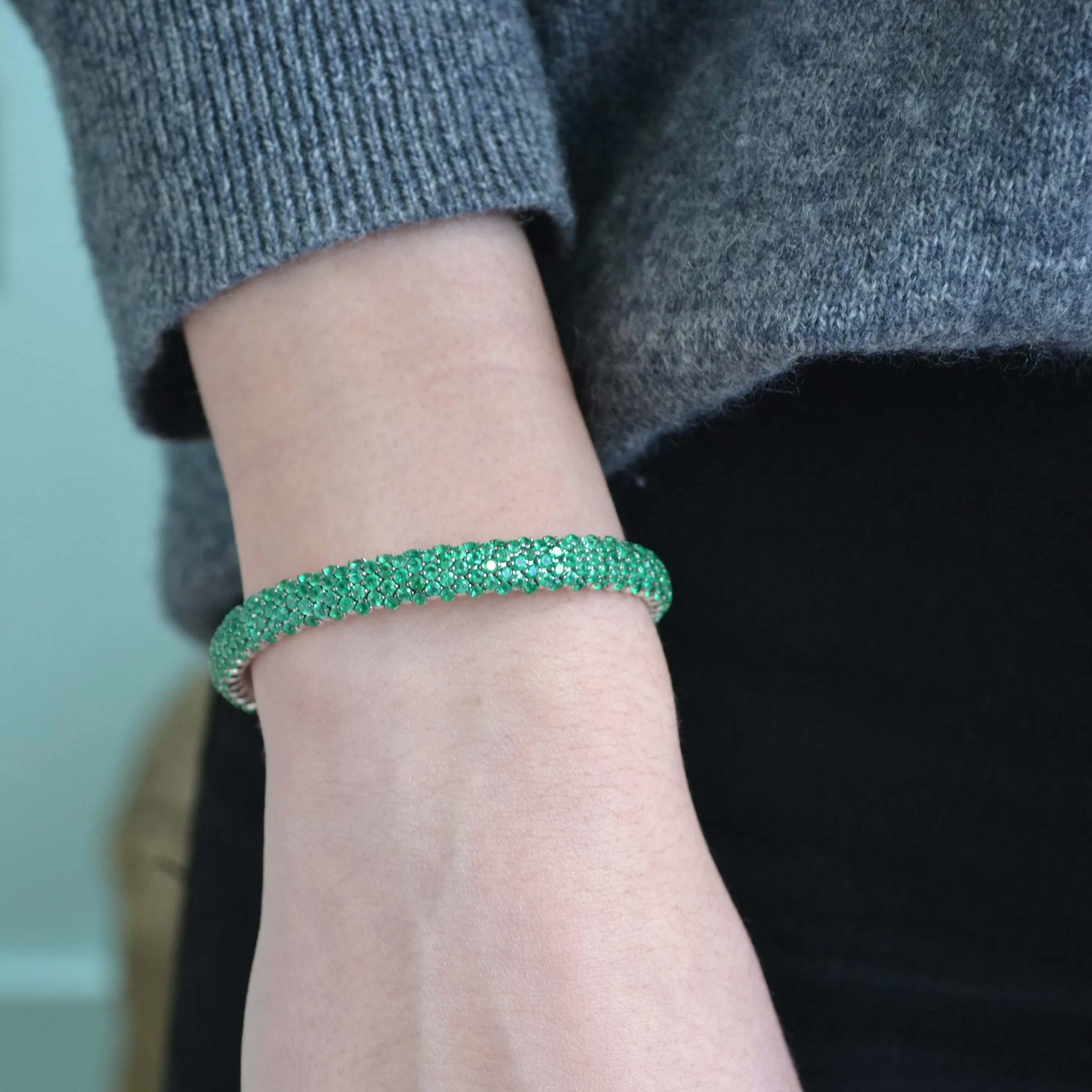 AFJ Diamond Collection - Flexible Bracelet with Emeralds, 18k White Gold