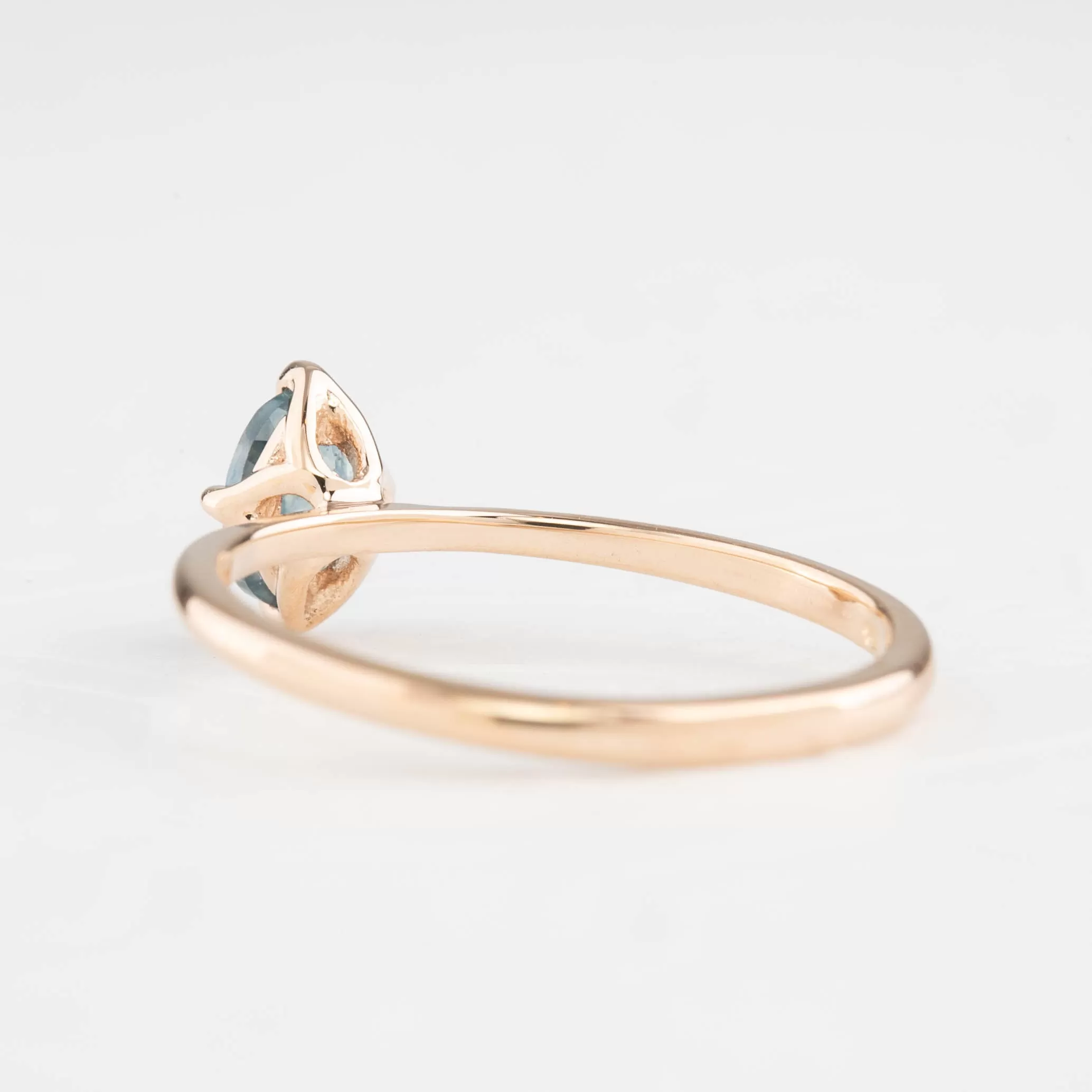 Alice Ring 6mm 0.65ct Blue green Montana Sapphire, 14k Rose Gold