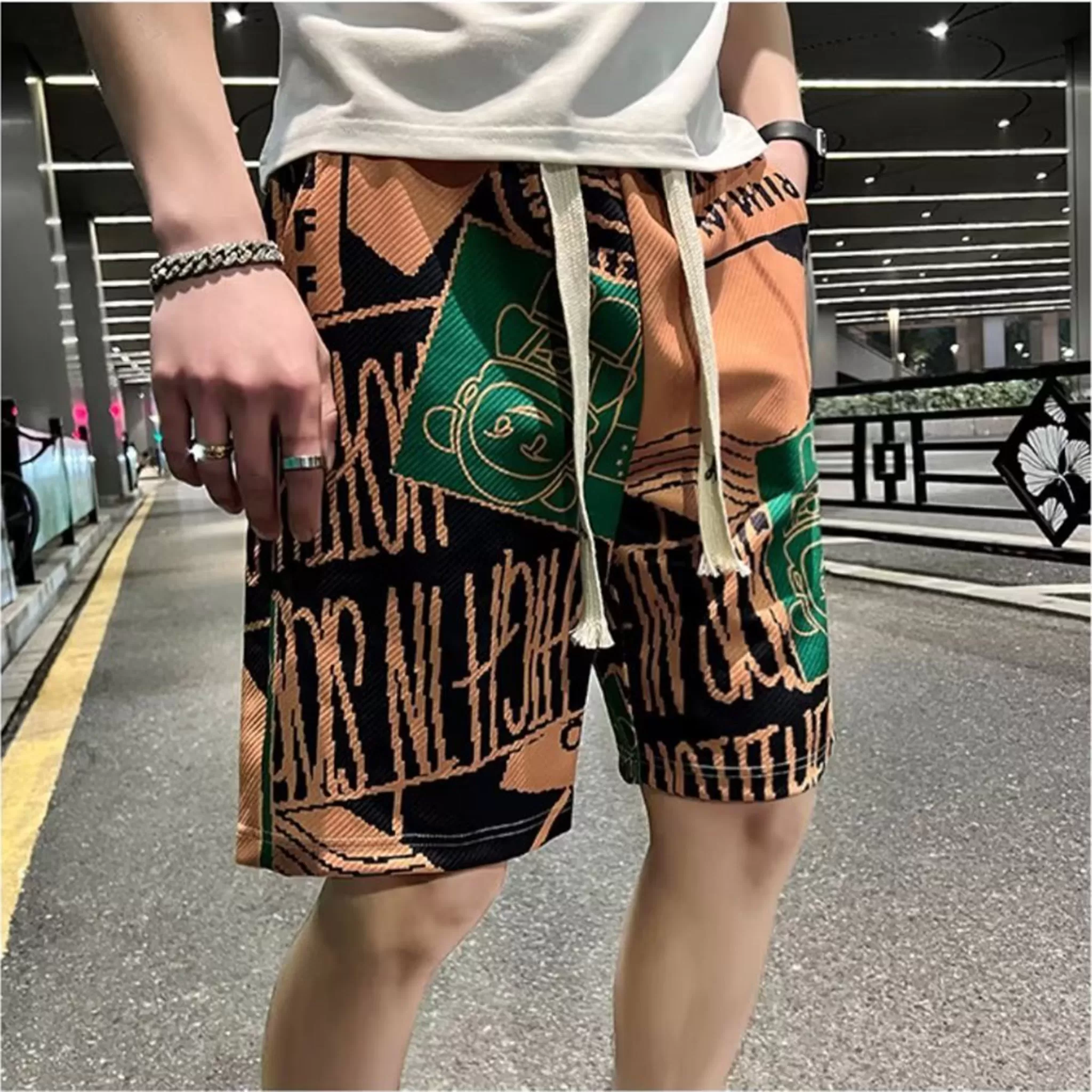 Beige printed quick-dry beach shorts for men