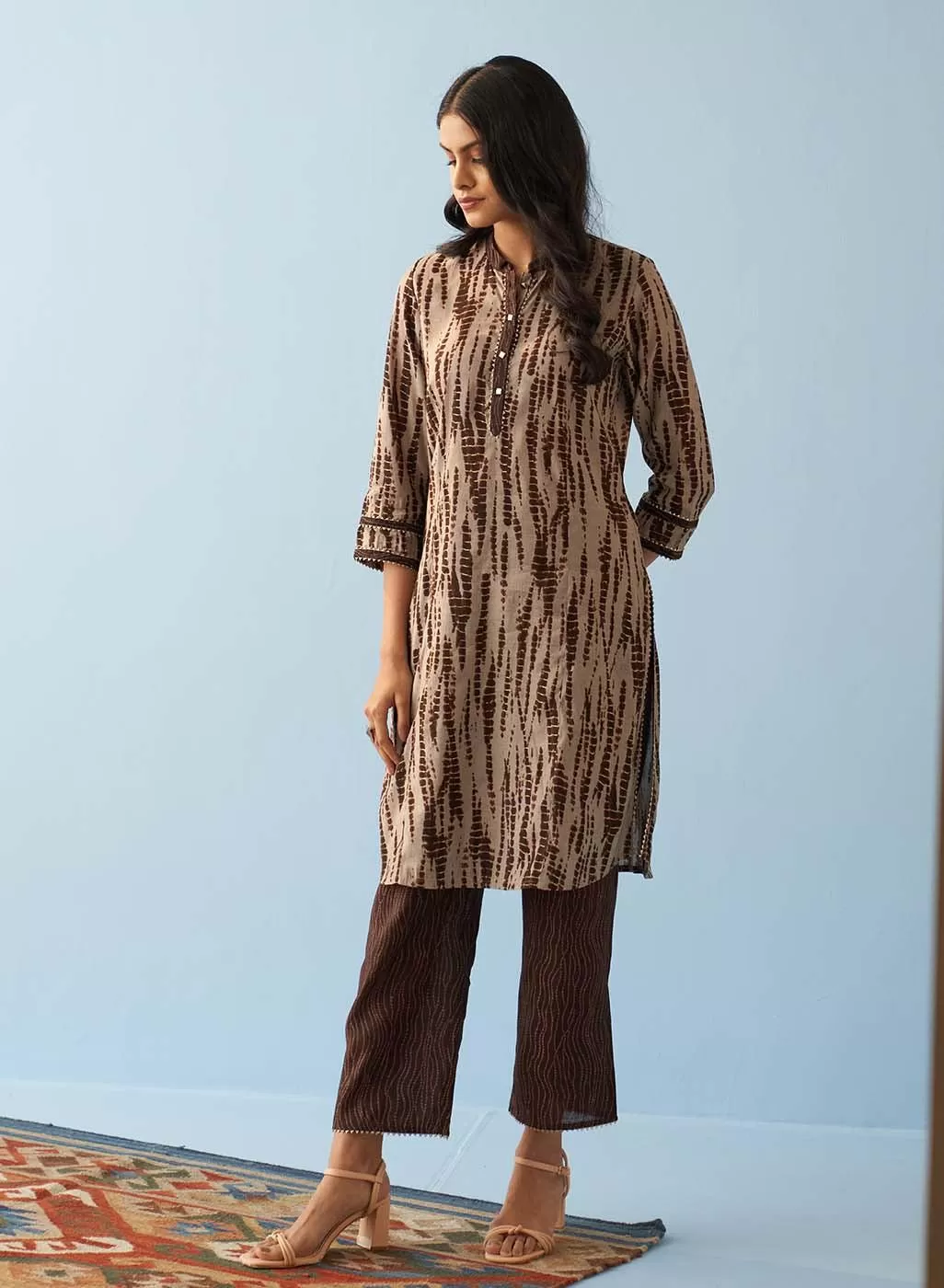 Brown Printed Kurta Set with Mandarin Collar and Broad Border Sleeves