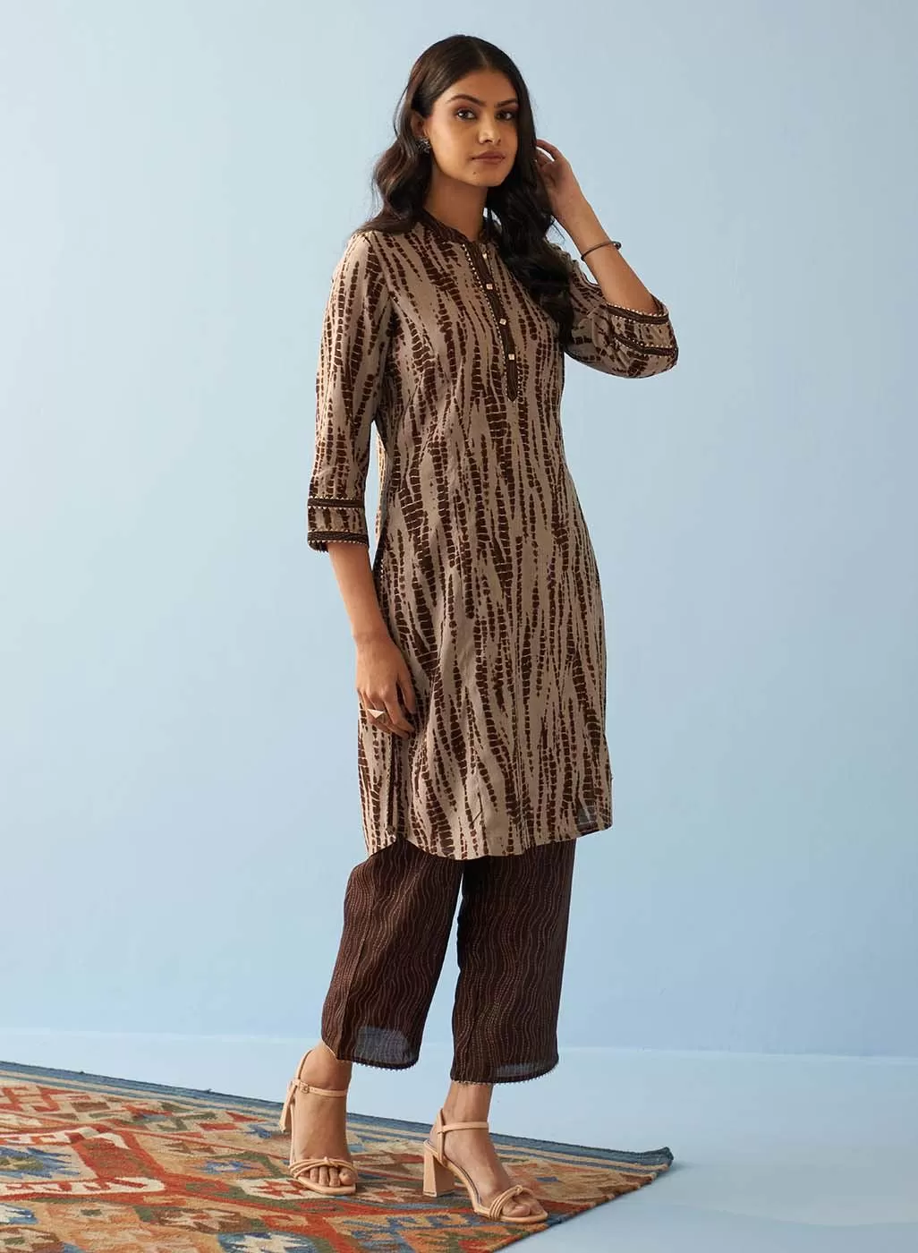 Brown Printed Kurta Set with Mandarin Collar and Broad Border Sleeves