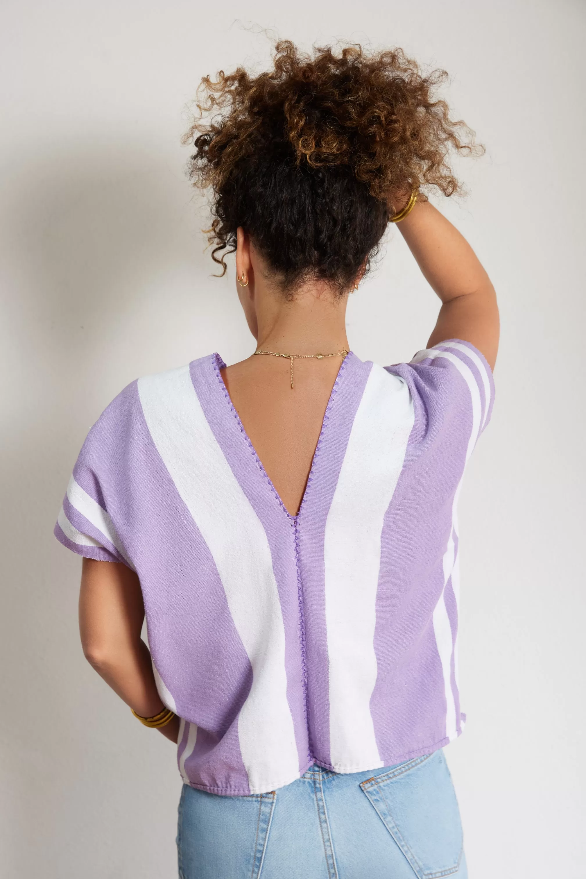 CABO STRIPE V-NECK // LILAC