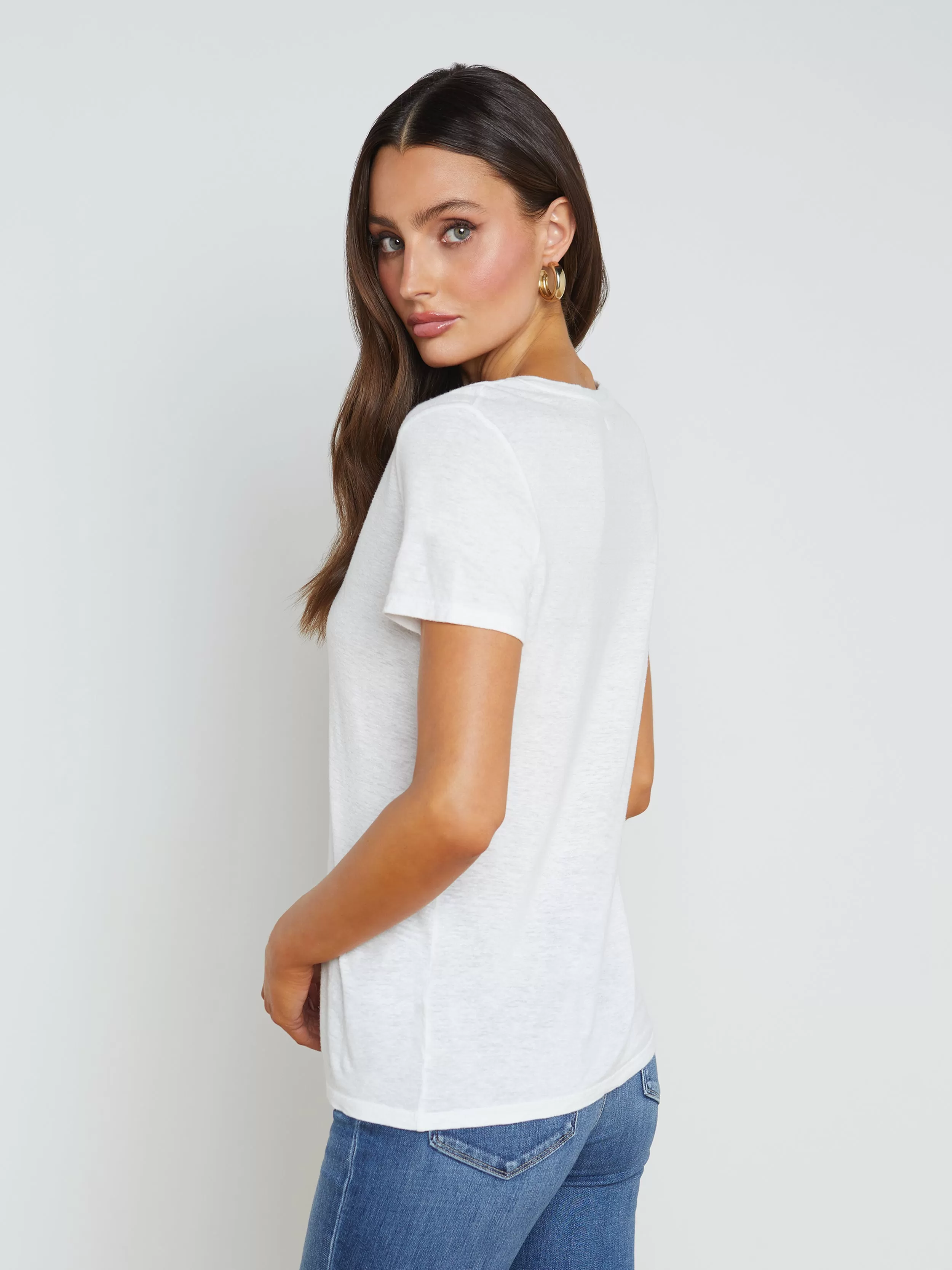 Daijia V-Neck Tee