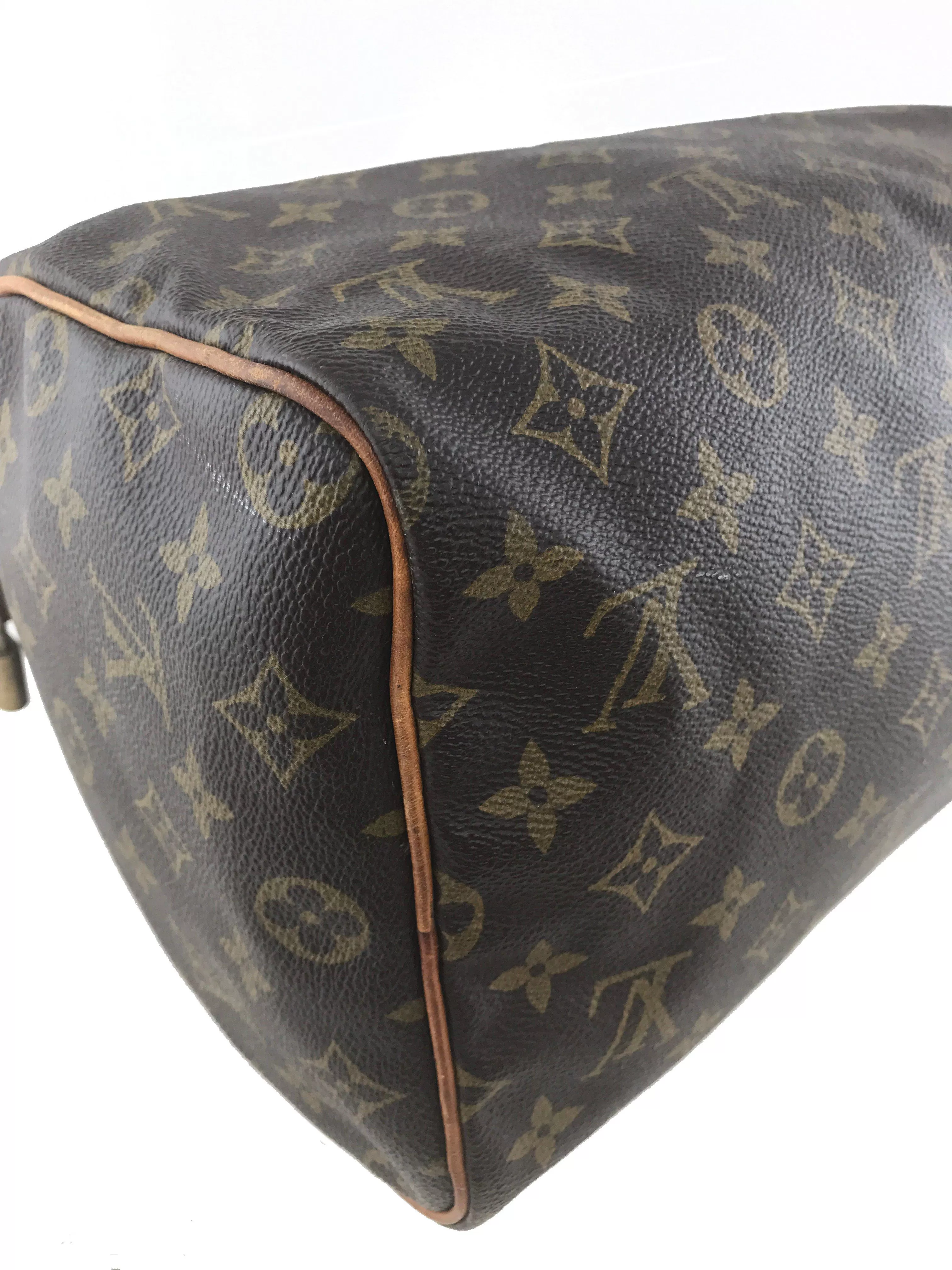 Louis Vuitton Vintage Monogram Speedy 30 Bag