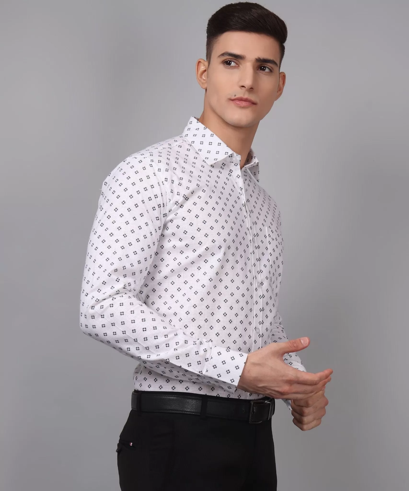 Luxe TryBuy Premium Cotton Linen White Printed Button-Up Shirt for Men