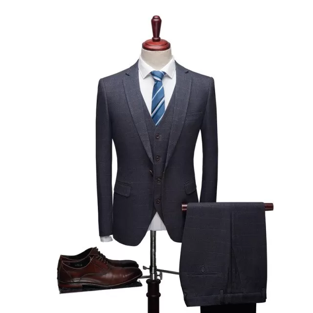 Men's Fine Grain Lattice Three Piece Suit