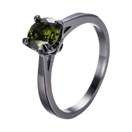 Simple Black Gold Design Peridot Ring